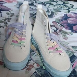 Vans Women's Cream Sneakers with Pastel Accents